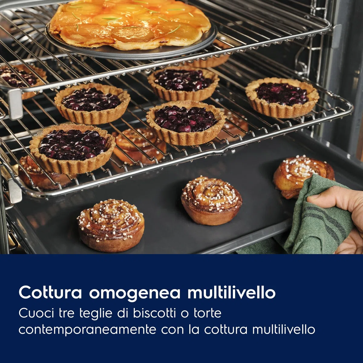 Electrolux EOF7H00H SurroundCook Four multifonction encastrable 72 l, cuisson à plusieurs niveaux avec troisième élément chauffant, LED EXPlore, nettoyage à vapeur AquaClean, 594 x 589 x 569 mm
